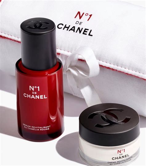 chanel pouch uk|Chanel cosmetic pouch price.